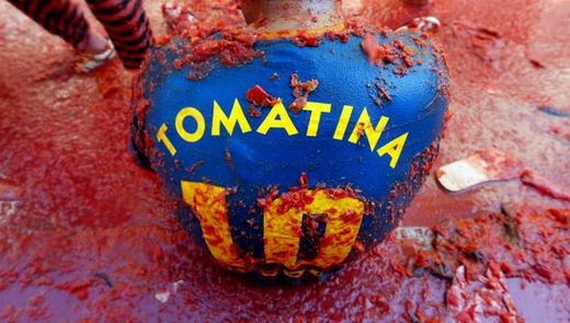 La Tomatina - World's Biggest Food Fight!