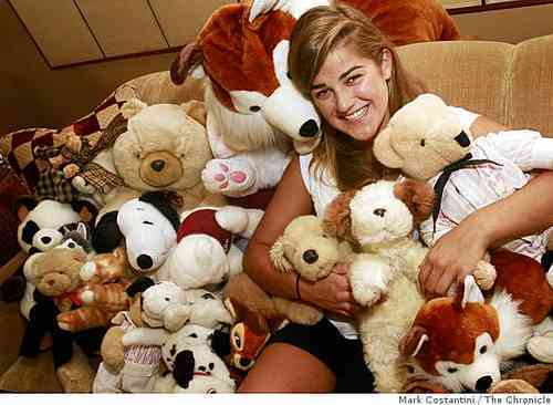 Teen Girls Bring Comfort to Thousands Of Kids