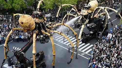 Video Of The Week - Monster Spiders Invade Japan