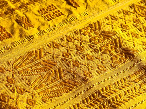 Madagascar Spiders Help Produce Rare Silk Shawl