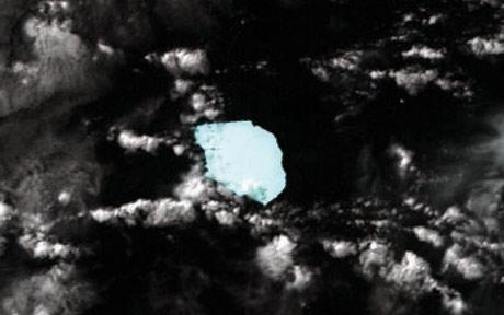 Mammoth Iceberg Heads Toward The Australian Continent