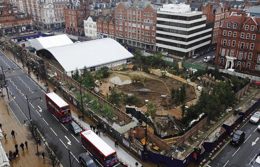 London's Oxford Street Gets A 'Dinosauric' Makeover