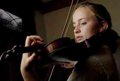 Bay Area Teens Connect Budding Musicians With Audience