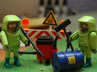 Hey! Wanna Play 'Nuclear Power Station?'