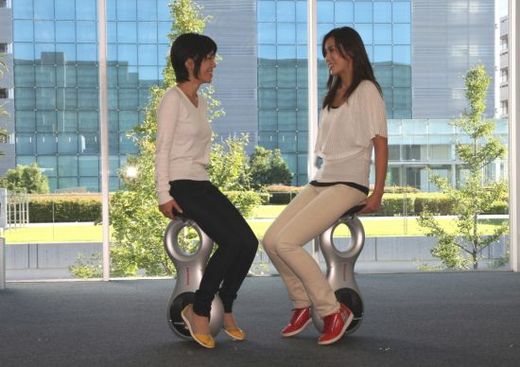 Honda's U3X May Make Walking Uncool!