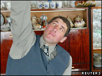 Life Is Tough For The World's Tallest Man