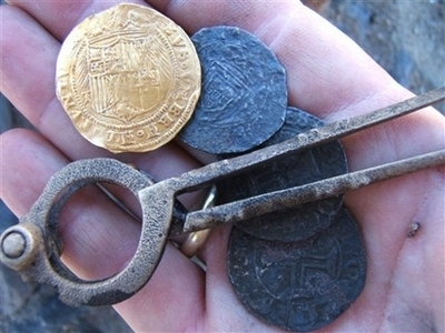 500-Year Old Treasure-Filled Shipwreck Discovered