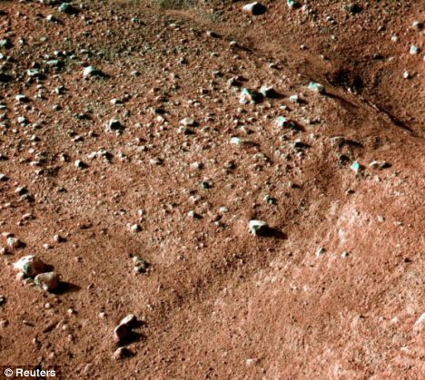 Spacecraft Lands Successfully on Mars