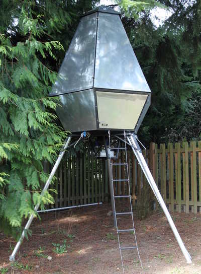 This Lucky 'Astronaut' Gets To Ride A 'Rocket Ship' Everyday!