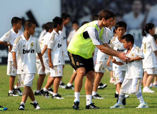 Video Of The Week - 109 Chinese Kids Vs. Real Madrid